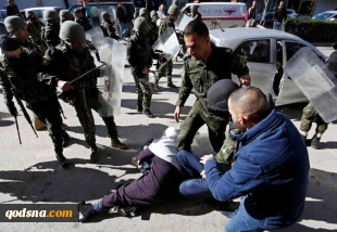 گزارشی از تحولات فلسطین/

یورش دهها شهرک نشین صهیونیست به مسجدالاقصی/ بیانیه حماس درباره اقدامات سرکوبگرانه تشکیلات خودگردان/  یورش صهیونیستها به العیسویه و  ضرب و شتم یک جوان/  4 منزل فلسطینی در معرض تخریب 2