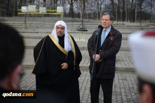 علنی شدن گامهای رژیم سعودی برای عادی سازی روابط با اشغالگران قدس/ دعای هیئت سعودی برای یهودیان در محل اردوگاه ادعایی هولوکاست+تصاویر 2