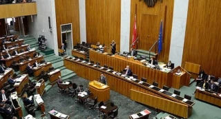 پارلمان اتریش تاکید کرد:

مبارزه با جنبش تحریم اسرائیل (BDS) به عنوان نمادی از یهودی ستیزی