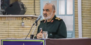 قائد الحرس الثوري: سنرد بحزم على اي تهديد في الخليج الفارسي
