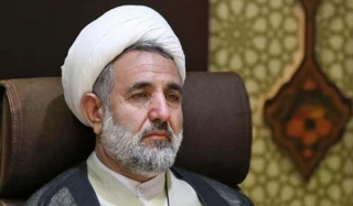 مشيرا إلي تصريحات قائد الثورة الاسلامية في التاكيد على مقارعة العدو بدل التفاوض معه

برلماني ايراني: جبهة المساومة لم تحصد شيئا سوى فرض اثمان على الشعب الفلسطيني