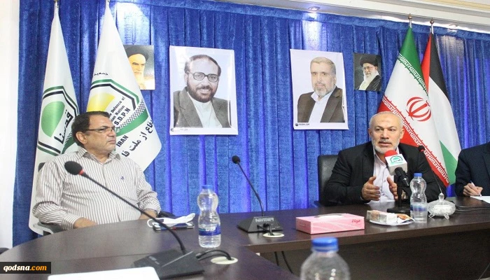 خلال حفل تکریم المجاهد الکبیر الدکتور "رمضان شلح" فی طهران

أبوشریف: الدکتور شلح حافظ علی خط المقاومة والجهاد برغم کافة المشاریع التصفویة
 2
