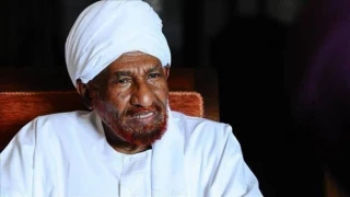 رئيس حزب "الأمة القومي" بالسودان: التطبيع مع إسرائيل "اسم دلع" للاستسلام