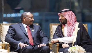صحيفة: السعودية تتكفل بدفع تعويضات الخرطوم لتسريع التطبيع مع الاحتلال الإسرائيلي