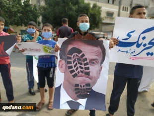 غزة تنتفض نصرة للنبي ورفضا للإساءات الفرنسية 2