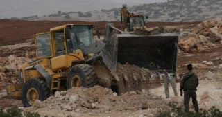IOA bulldozes Palestinian lands, destroys water network in al-Khalil