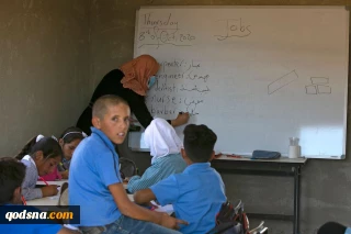 Palestine teachers begin strike over delayed salaries