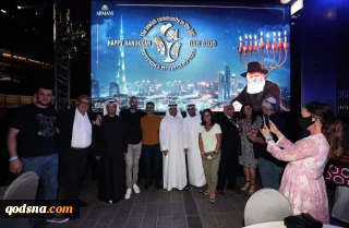وفد إماراتي- بحريني يضيء شمعدان عيد الـ "حانوكا" اليهودي بالقدس المحتلة