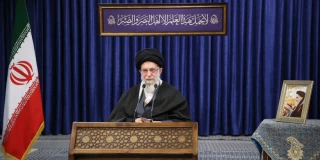 قائد الثورة الإسلامية:  ايران لديها التزامات بدعم حلفائها في المنطقة وتواجدنا الاقليمي هو لتعزيز الثبات والاستقرار في المنطقة