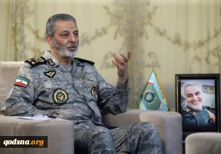 پیام فرمانده ارتش به مناسبت روز ارتش جمهوری اسلامی ایران؛

ارتش به عنوان یک اهرم راهبردی در دیپلماسی منطقه‌ای و جهانی ایران ایفای نقش کرده و می‌کند