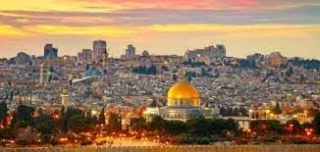 القدس وواجب المسلمين
تجاه قبلتهم الأولي