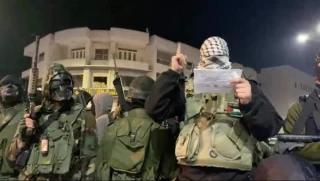 گزارشی از آخرین تحولات غزه و کرانه باختری در نهمین روز جنگ افروزی اشغالگران؛

هشدار گردانهای قسام به رژیم صهیونیستی/ حملات هوایی به مراکز دولتی غزه/ تداوم حمله راکتی مقاومت/ اعتصاب سراسری در اراضی اشغالی/ رژه گردان‌های الاقصی در کرانه باختری پس از 16 سال