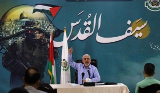 السنوار: للأقصى رجالا يحمونه وايران دعمتنا بالمال والسلاح والخبرات