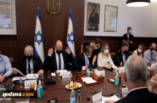 بررسی مهمترین عناوین رسانه های صهیونیستی ( 12 سپتامبر)؛

نگرانی از عملیات مسلحانه یکی از اسرای فلسطینی/ آماده باش کامل ارتش رژیم صهیونیستی در جبهه غزه/ دو اسیر فلسطینی از یکدیگر جدا شده اند/بنت: فرار اسرا زنگ خطر را برای اسرائیل به صدا درآورد 6