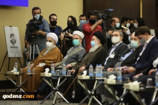 امام جمعه بغداد در گفتگو با خبرنگار قدسنا/ در حاشیه سی و پنجمین دوره کنفرانس وحدت اسلامی

قوای مردمی عراق فرصت جولان دهی را از آمریکا و رژیم صهیونیستی خواهد گرفت/ عزم اخراج آمریکا از منطقه شکل گرفته است 2