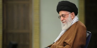 قائد الثورة الاسلامية: تقديم الدعم للأسر ومنع شيخوخة السكان يحظيان ببالغ الاهمية