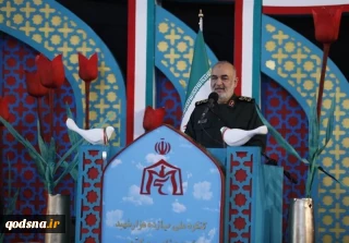 سرلشکر سلامی: آمریکا و صهیونیسم در حال افول و فروپاشی هستند
