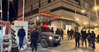 توتر أمني كبير..

صورة: مسلحون فلسطينيون يختطفون جثة شاب إسرائيلي في جنين