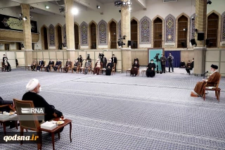 قائد الثورة : يجب تحديد حالات الضعف الثقافي والعمل على معالجتها في البلاد