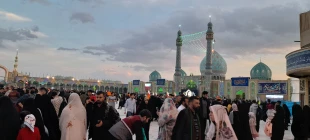 احتفالات مولد الإمام المهدي (عج) في مسجد جمكران المقدس+صور 2