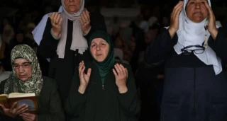 عزیمت اولین گروه از شهروندان غزه برای اقامه نماز در مسجد الاقصی