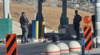 به بهانه انجام عملیات مقاومتی 

صهیونیست‌ها به سمت جوانی فلسطینی در نزدیکی قدس تیراندازی کردند