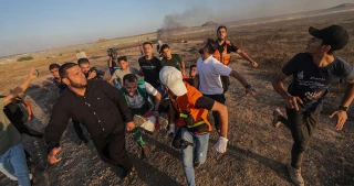 Five Palestinian youths injured in Zionists’ shooting in Gaza