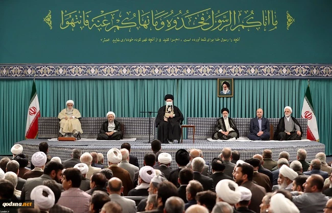 رهبر انقلاب در دیدار جمعی از مردم، مسئولان و مهمانان کنفرانس وحدت اسلامی :

رژیم صهیونیستی لبریز از کینه و غیظ است / این سرطان بدست فلسطینیان و نیروهای مقاومت ریشه‌‌کن خواهد شد 2