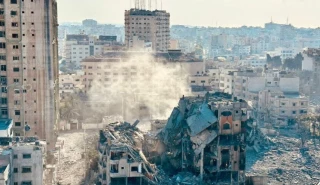 بیست و هفتمین روز از عملیات «طوفان الاقصی» و جنگ غزه

تداوم حملات هوایی، دریایی و زمینی به غزه// گسترش حملات به شهرها و روستاهای مختلف کرانه باختری//  شمار شهدای غزه به 8805 نفر افزایش یافت// شمار نظامیان صهیونیست به هلاکت رسیده در حمله زمینی به غزه به 17 نفر رسید