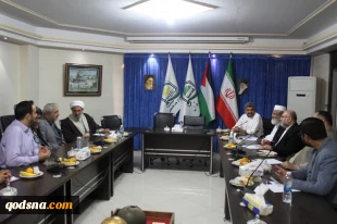 در دیدار رهبر جماعت اسلامی پاکستان با دبیرکل جمعیت دفاع از ملت فلسطین مطرح شد

حجت الاسلام رحیمیان:امام خمینی از ابتدای انقلاب از آرمان قدس حمایت کرد// مولانا سراج الحق: حاکمانی که نسبت به جنایات صهیونیست ها سکوت میکنند از خدا نمیترسند بلکه از آمریکا می