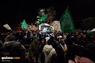 سومین روز آتش‌بس در ۵۱ روز جنگ غزه

مرحله دوم تبادل اسرا انجام شد؛ تبادل  ۳۹ اسیر فلسطینی با ۱۳ اسیر صهیونیست/ ادعای رئیس ستاد مشترک ارتش صهیونیستی در خصوص از سرگیری درگیری با غزه/ مدیر کل وزارت بهداشت غزه: سوخت و مواد غذایی وارد شده به غزه کافی نیست
