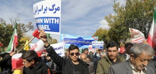 راهپیمایی جمعه خشم در 5 استان کشور برگزار شد

خروش مردم شهرهای استان های مرکز کشور علیه جنایات رژیم صهیونیستی 4