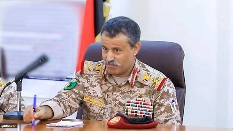 وزیر دفاع یمن ضمن هشدار به آمریکا و رژیم صهیونیستی

دریای سرخ به شکارگاه صهیونیستها و حامیان آنها تبدیل شده است 
 2