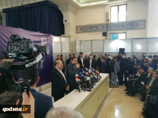 نمایشگاه مطبوعات با حضور رهبران حماس در تهران رسما آغاز به کار کرد// غرفه خبرگزاری قدس (قدسنا) میزبان بازدیدکنندگان است

 2