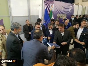 نمایشگاه مطبوعات با حضور رهبران حماس در تهران رسما آغاز به کار کرد// غرفه خبرگزاری قدس (قدسنا) میزبان بازدیدکنندگان است

 2