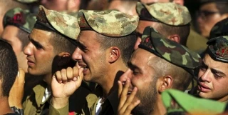رسانه های صهیونیستی اذعان کردند: 

۵۲۰ هزار اسرائیلی دچار اختلالات روانی شدند