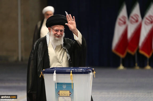 Leader of the Islamic Revolution Ayatollah Seyyed Ali Khamenei cast his ballot at a polling station in Tehran in the first minutes of voting in snap presidential elections.
Iranians are heading to the polls to cast their ballots for their next president 