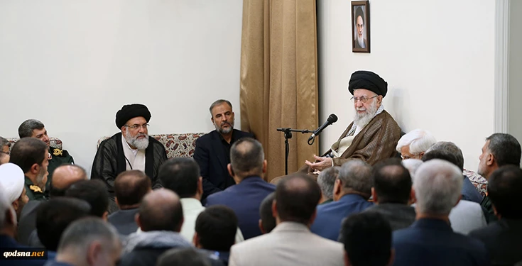 رهبر انقلاب در دیدار اعضای ستاد کنگره ملی شهدای استان کهگیلویه و بویراحمد:

هنر بزرگ امام بیرون کردن ترس از آمریکا، انگلیس و رژیم صهیونیستی از دلها بود  | باید در مقابل جنگ روانی دشمن ایستاد |  عقب نشینی غیر تاکتیکی غضب الهی را به دنبال دارد 2