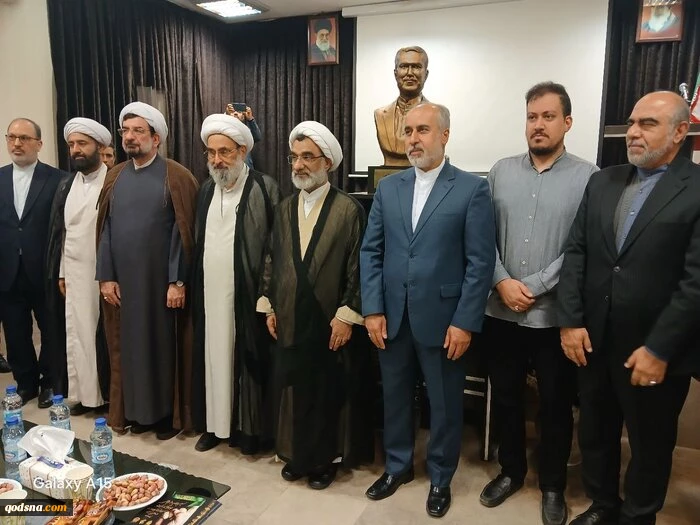 تصاویر اختصاصی از مراسم رونمایی  از تندیس دیپلمات فقید انقلابی ، شهید حسین امیرعبداللهیان  در محل جمعین دفاع از ملت فلسطین 2