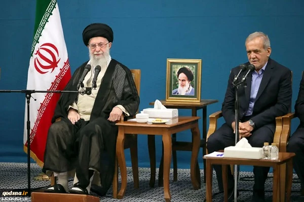 ۱۳ توصیه کلیدی رهبر انقلاب به دولت چهاردهم در نخستین دیدار پس از تشکیل کابینه

اولویت فوری حل مسئله گرانی و تورم است 2
