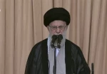 قائد الثورة الإسلامية في الخطبة الثانية باللغة العربية: الشهيد نصرالله تخطى نطاق شعبيته وتاثيره حدود لبنان  2