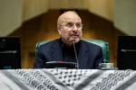 خلال كلمته في الملتقي الدولي السابع للتضامن مع أطفال واليافعين الفلسطين

رئيس البرلمان الإيراني: متأكدون أن النصر حليفنا  وجميع المخططات التي رسمها الكيان لبقائه قدتبددت 2