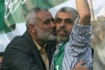 تصویری از جوانی شهیدان هنیه و سنوار در کنار هم 2