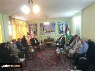 حضور دبیرکل جمعیت دفاع از ملت فلسطین در دفتر حماس در تهران