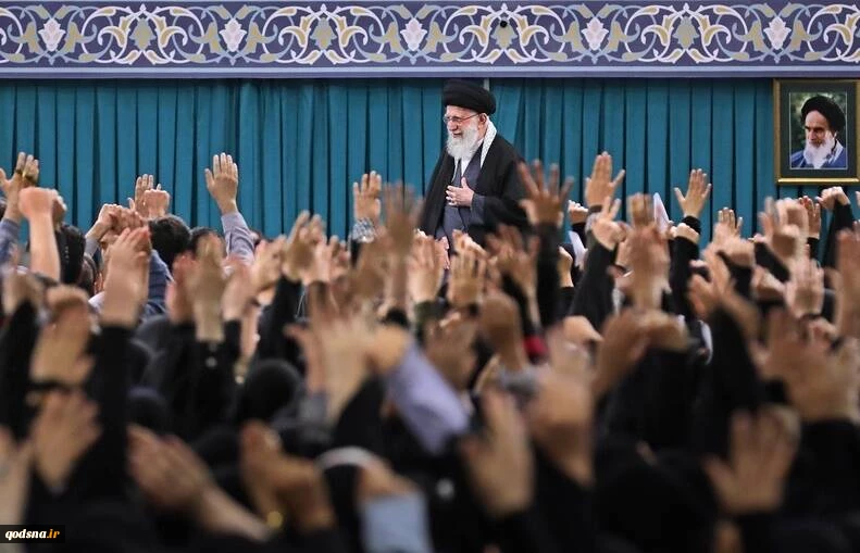 دیدار دانش‌آموزان و دانشجویان با رهبر انقلاب 2