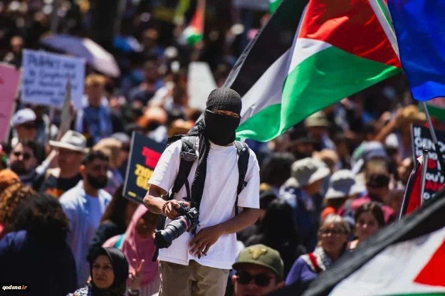 تظاهرات در ملبورن استرالیا در حمایت از فلسطین و لبنان و محکومیت نسل کشی در غزه
 5