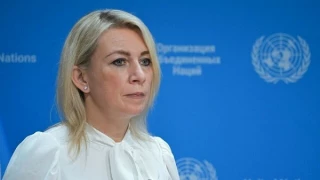 زاخارووا سخنگوی دستگاه دیپلماسی روسیه: 

با ایران و ترکیه درباره سوریه در تماس نزدیک هستیم