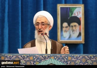 خطيب جمعة طهران : على الأعداء أن يعلموا أن قدرتنا العسكرية تفوق بكثير مما عرضناه في المناورات