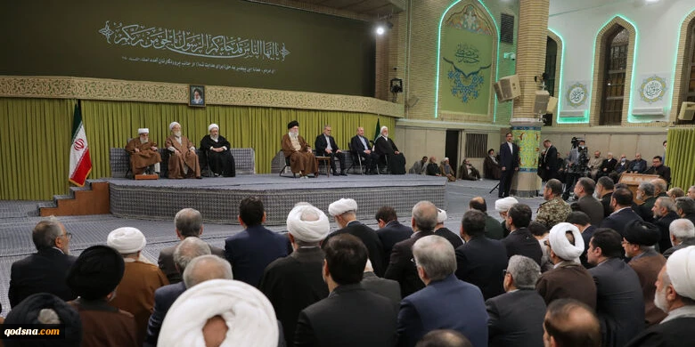 حضرت آیت‌الله خامنه‌ای، جریان مقاومت در دوره کنونی را رشحه‌ای از بعثت نبوی و برخاسته از انقلاب اسلامی ایران خواندند و با اشاره به پیروزی شگفت‌انگیز غزه گفتند: این منطقه کوچک و محدود توانست رژیم تا دندان مسلح صهیونیستی و متکی به پشتیبانی کامل آمریکا را به 