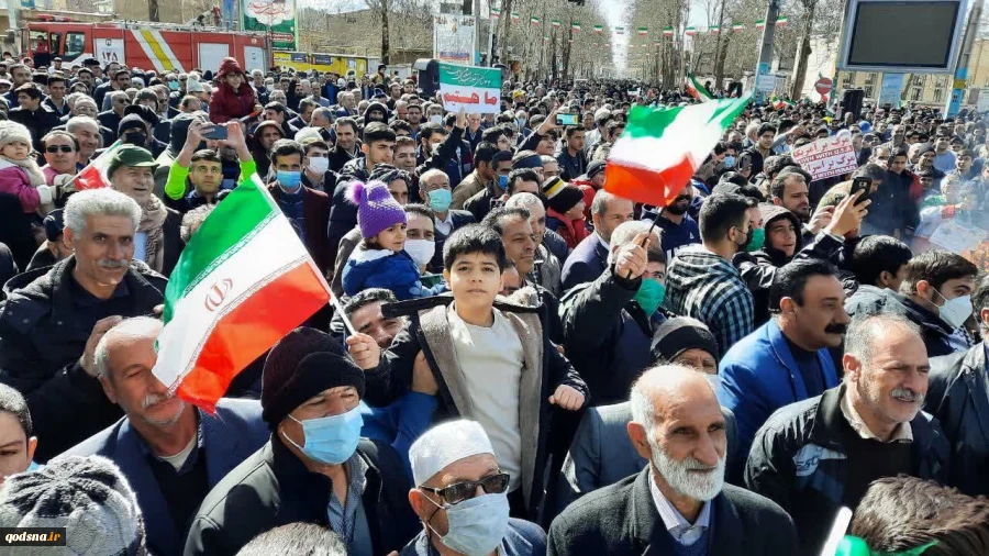 در آستانه چهل و ششمین سالگرد پیروزی انقلاب اسلامی ایران؛

انقلاب ایران مایه امید آزادی خواهان جهان است 2